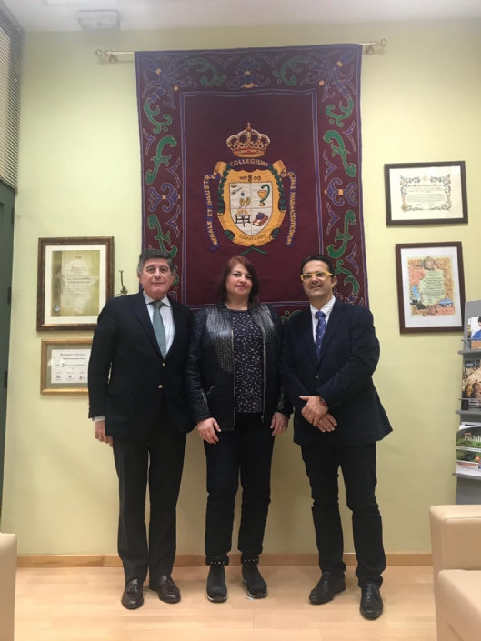 The MEHUER Foundation, Which Forms Part of the Royal and Distinguished Official College of Pharmacists in Seville, Agrees to Name One of Its Research Grants After Celia Carrión Pérez de Tudela