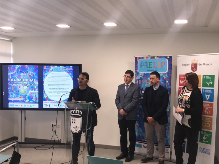 Pflege für Lipodystrophien“ ist das Motto der Kampagne zum Welttag der Lipodystrophien am 31. März und wurde heute in der Gesundheitsbehörde von Murcia vorgestellt