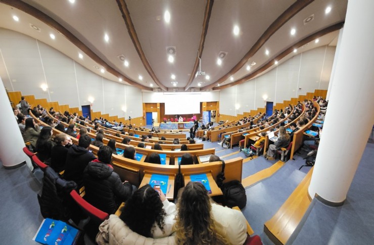 Das AELIP-Symposium brachte mehr als 550 Medizinstudenten der Universität Santiago de Compostela zusammen.