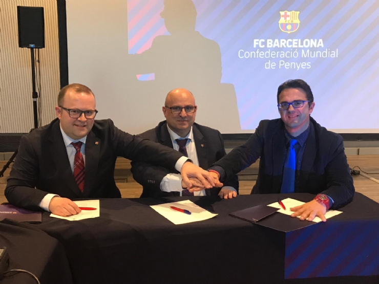 Die Direktion von Peñas des Weltfußballverbands FC Barcelona unterstützt mit 5.000 Euro das Projekt der internationalen Zusammenarbeit von AELIP für Personen, die in Piura (Peru) mit Lipodystrophie leben müssen.