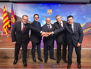 Die Direktion von Peñas des Weltfußballverbands FC Barcelona unterstützt mit 5.000 Euro das Projekt der internationalen Zusammenarbeit von AELIP für Personen, die in Piura (Peru) mit Lipodystrophie leben müssen.