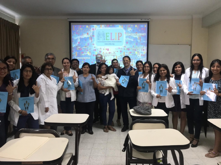 Fructífero viaje de AELIP a Lima (Perú), donde se han mantenido encuentros con profesionales sanitarios, responsables de la Universidad, afectados por lipodistrofias y familias