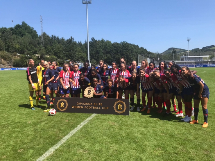 El Gipuzkoa Elite Women Football Cup, celebrado en San Sebastián, permitió dar visibilidad a las lipodistrofias, además de ser solidario con ellas