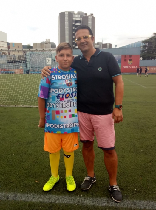 El equipo de la Peña Barcelonista de Totana vistió en el Torneo de fútbol 7 de peñas del FCB unas camisetas qu permitieron dar visibilidad a AELIP y las lipodistrofias