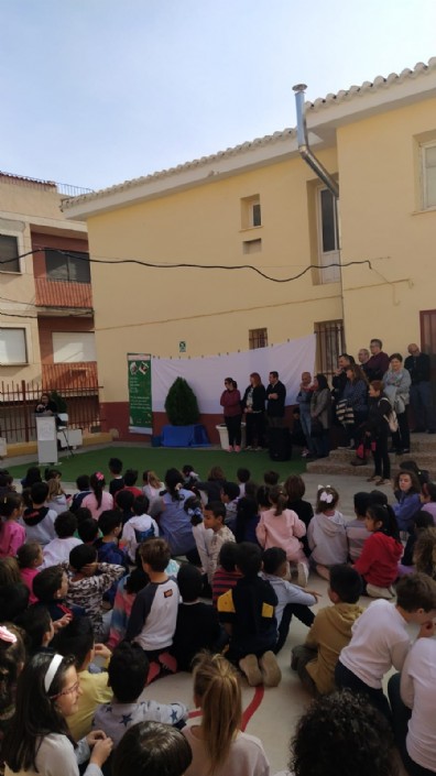 El CEIP FLORENTINO BAYONA de Mula dedica una jornada a Leticia Díaz Romero y organiza una carrera solidaria por las Lipodistrofias