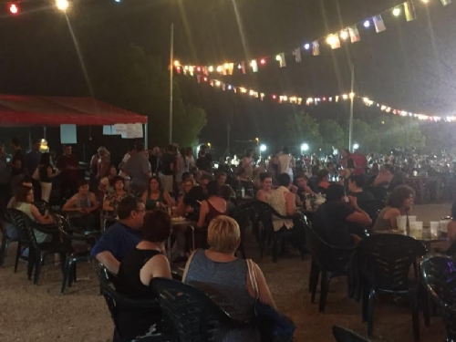 Ambiente festivo y solidario en las fiestas de La Paloma