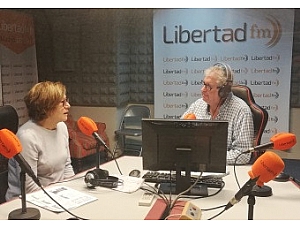 La doctora Margarita López Trascasa habla sobre el Síndrome de Barraquer Simons en una entrevista en el programa de radio 