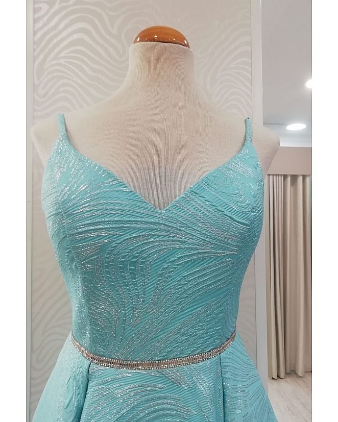 VESTIDO DE TIRANTES EN AZUL  - Foto 1