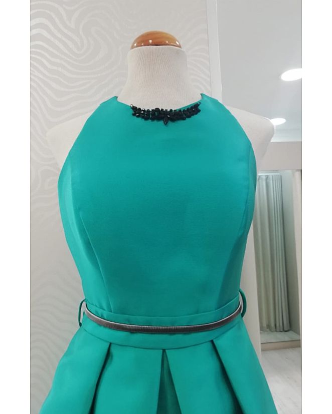 VESTIDO EN VERDE  - Foto 1