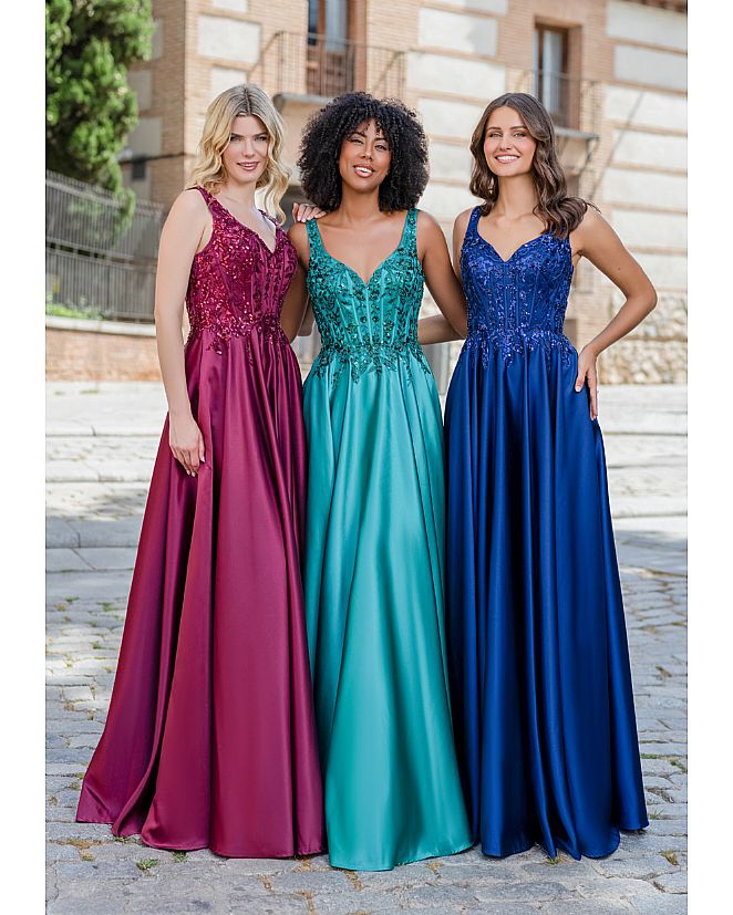 Vestido de pedrería color teal - Foto 3