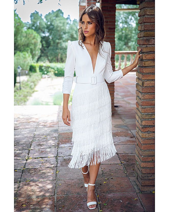 Producto: Vestido corto ceremonia flecos