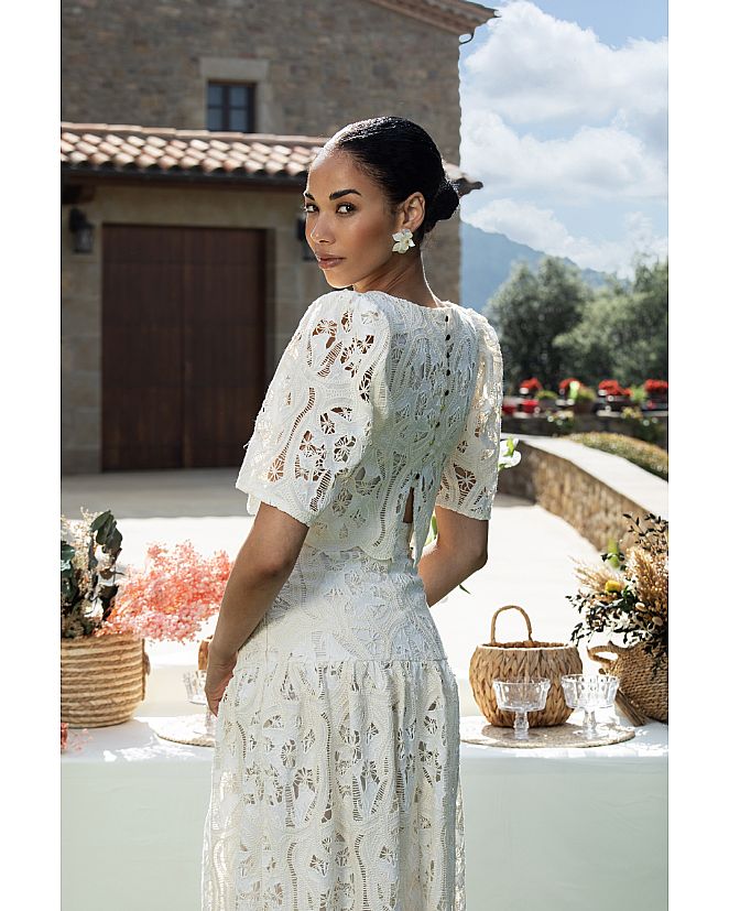 Vestido de encaje crema - Foto 1