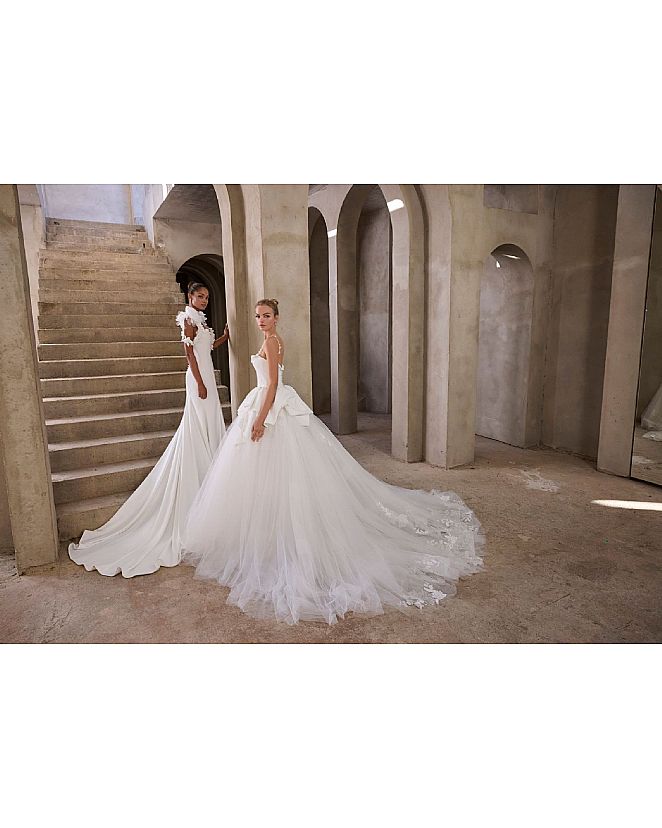 VESTIDO DE NOVIA CORTE SIRENA CON ADORNOS FLORALES - Foto 1