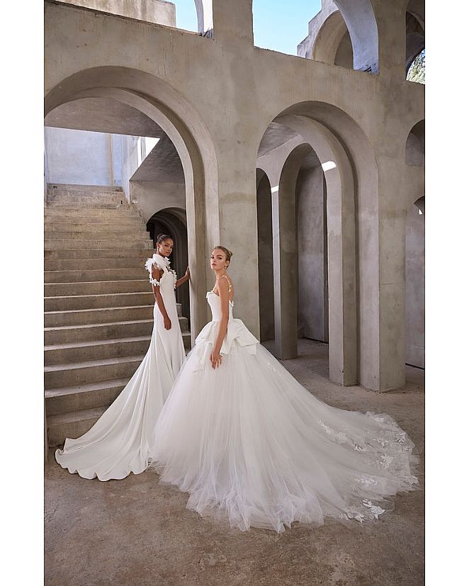 VESTIDO DE NOVIA CORTE SIRENA CON ADORNOS FLORALES - Foto 2