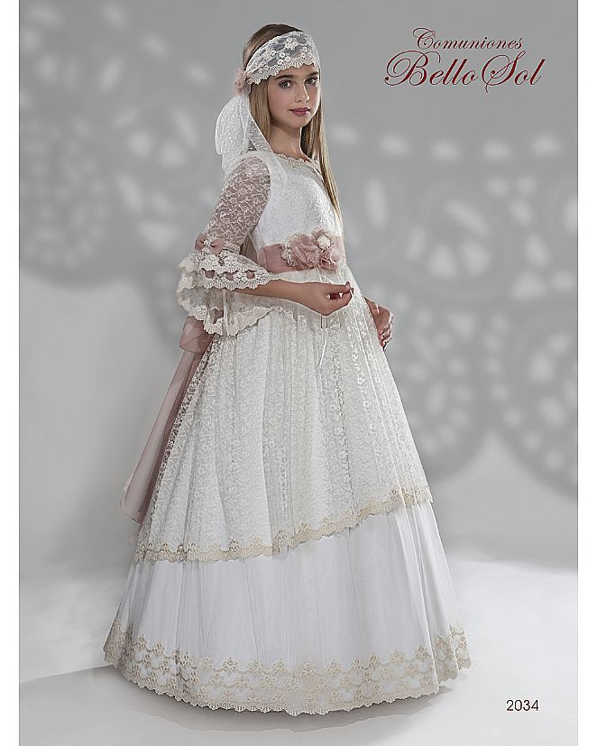 Producto: Vestido Comunión estilo romántico andaluz