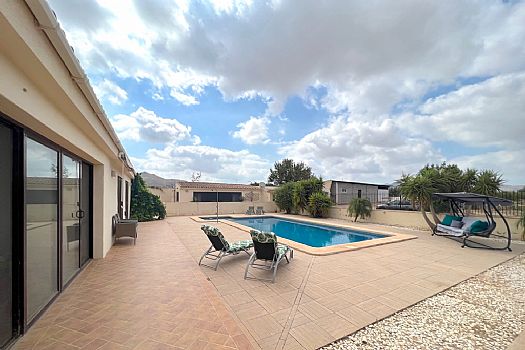 	REF 888 Modern Country Villa with Pool - Foto 43