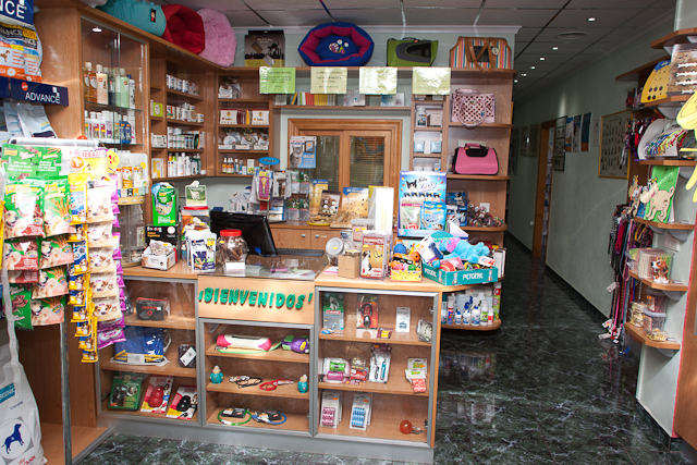 TIENDA ESPECIALIZADA Y BOUTIQUE DE LA MASCOTA