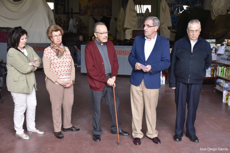 Campaña del Litro. Entrega de Alimentos