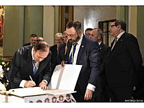 Hermanamiento de la Agrupaciones Marianas Titulares y Besamanos. - Foto 13