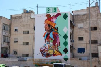 'Un destello de color sonoro' Mural de Murfy 2019