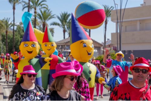 Pasacalle de Corremayos domingo por la mañana