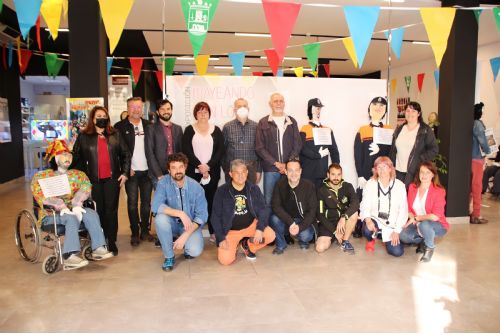 Inauguración de la exposición Mayeando con los Corremayos Mayores en la Casa de la Cultura