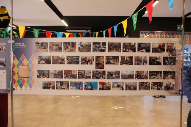 Inauguración de la exposición Mayeando con los Corremayos Mayores en la Casa de la Cultura - 18