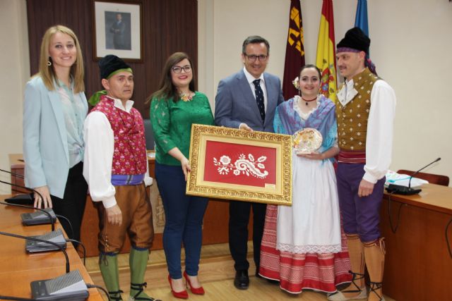 Recepción de grupos del XXXV Festival Nacional de Folklore 2018 - 19