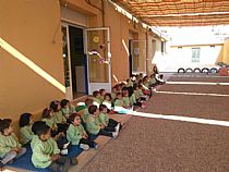 MIEMBROS DE LA BANDA VISITAN LA ESCUELA INFANTIL CARMEN BARO - Foto 5