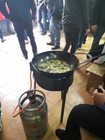 CAMBIO DE TRONO TRAS LA SUSPENSIÓN DE LA PROCESIÓN - 17