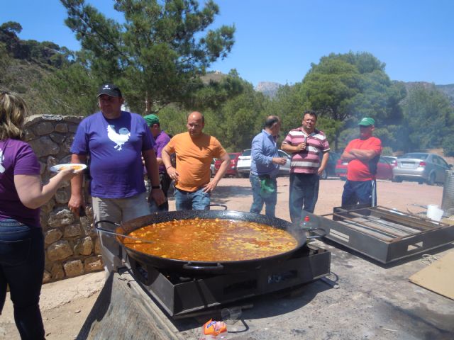 CONVIVENCIA DE HERMANDAD EN LA SANTA AÑO 2014 - 30