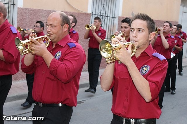 PARTICIPACIÓN DE LA BANDA EN LA PROCESIÓN DE LAS FIESTAS DE 