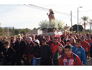 Más de 14.000 personas acompañan a Santa Eulalia, patrona de Totana, en romería en el regreso a su ermita de Sierra Espuña