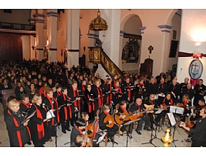 La tradicional serenata a Santa Eulalia inicia los actos enmarcados en la celebración de la onomástica de la patrona