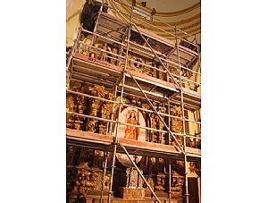 Comienzan las obras de restauración del Retablo Mayor del Santuario de Santa Eulalia