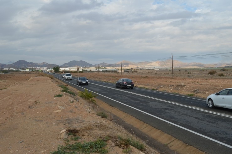 El próximo lunes se cortará al tráfico la carretera RM-332 que une Mazarrón con Puerto de Mazarrón