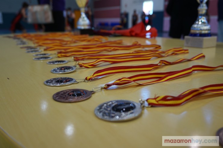 Entrega de trofeos a los campeones regionales de baloncesto de las categorías Cadete Masculino y Mini Masculino