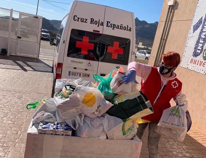 El CEIP Infanta Leonor dona 600 kilos de alimentos a Cruz Roja