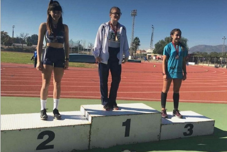 Triplete para Miriam Sáez en una sobresaliente participación del Club de Atletismo en Alhama de Murcia