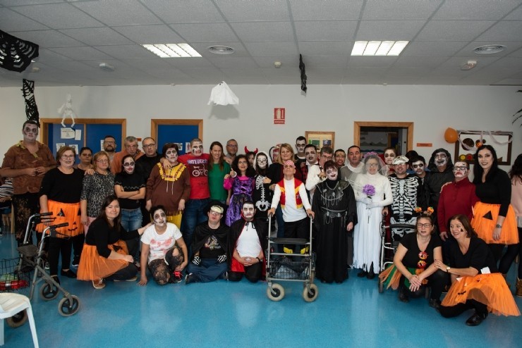Los usuarios del Centro de Día de Personas con Discapacidad celebran ‘Halloween’