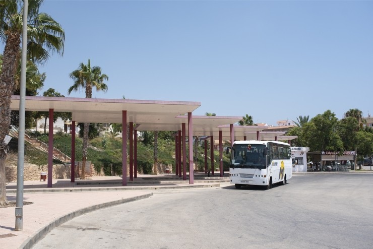Subvención de 10.000 euros que garantiza el servicio de la línea de autobús Lorca-Puerto de Mazarrón