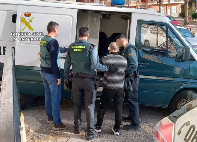 Detenido después de cometer una docena de robos en Mazarrón