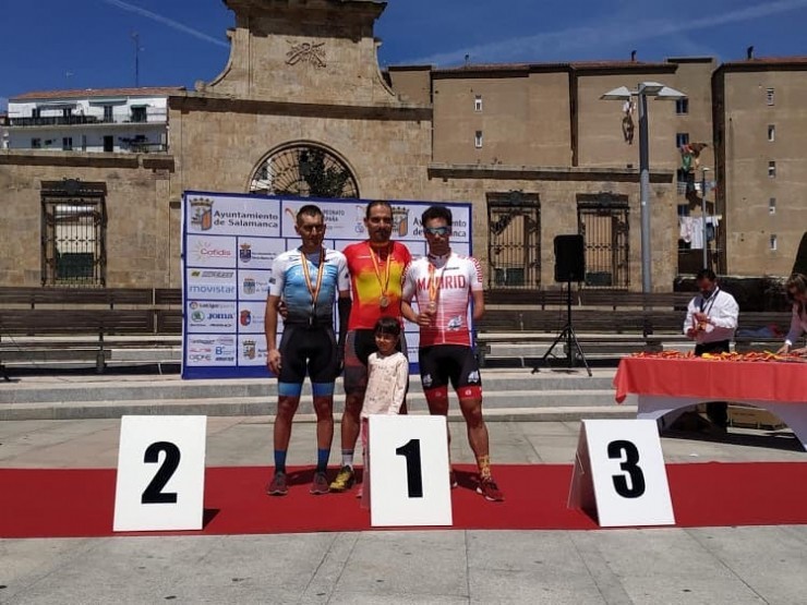 Juan Antonio Sánchez hace doblete y se corona como campeón de España de ciclismo adaptado 