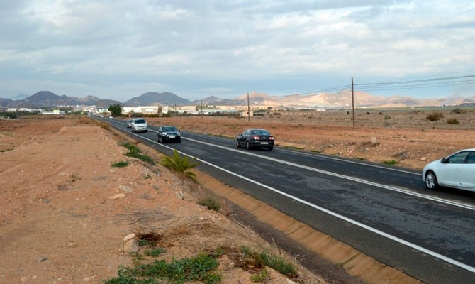 La Comunidad ultima la viabilidad de la carretera que une Mazarrón y Puerto 