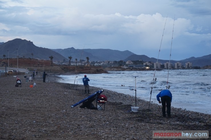 El cuarto social de la temporada del Club de Pesca Puerto de Mazarrón se celebró en la playa del Alamillo