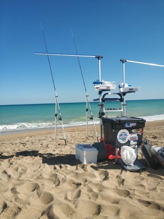 Miembros del Club de Pesca Puerto de Mazarrón participan en el Campeonato de España de Peñíscola