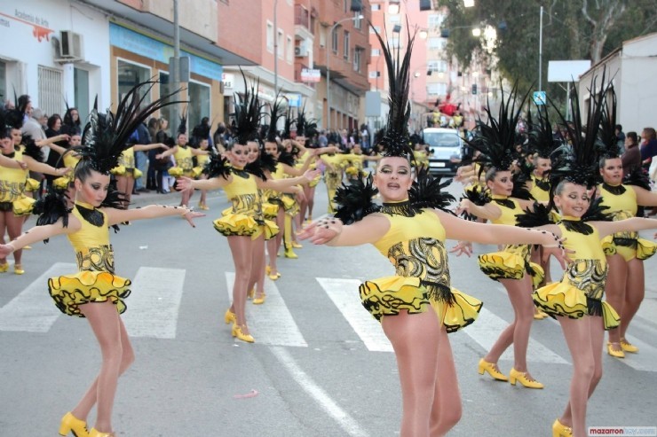 Cinco comparsas de Mazarrón participan esta tarde en los carnavales de Águilas