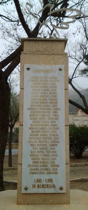 La Asociación Alumbra Alumbre Mazarrón solicita la rectificación del listado del Monumento a los deportados.