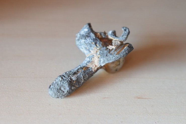 Aparece en la Bahía de Mazarrón un amuleto romano en forma de falo alado 