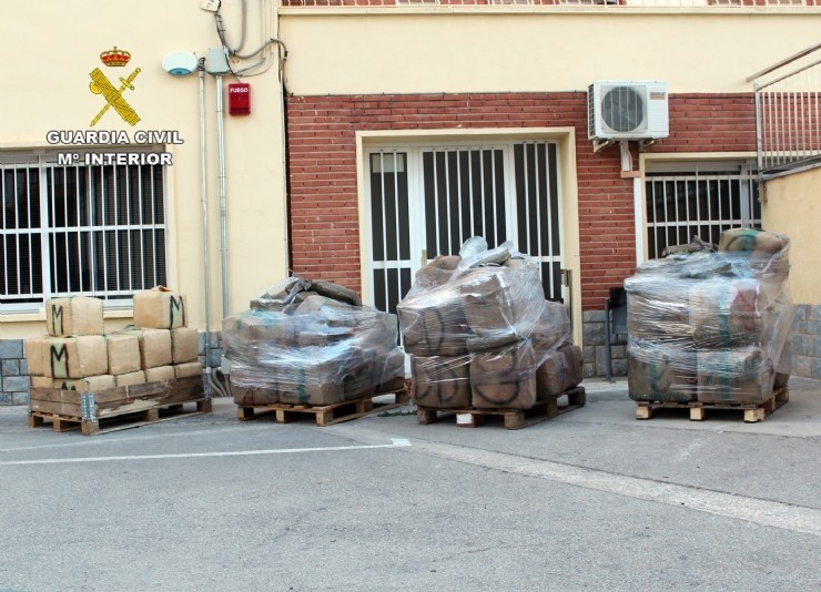 La Guardia Civil desmantela una organización criminal dedicada al tráfico de hachís a nivel internacional